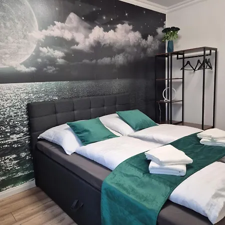 Luxsuite Still Und Komfort 1 Balkon Grill Tv-75 Zoll דירה *