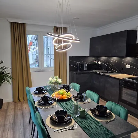 Luxsuite Still Und Komfort 1 Balkon Grill Tv-75 Zoll Apartment *