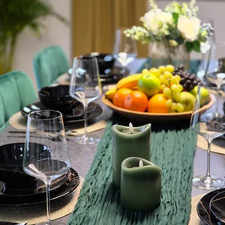 דירה Luxsuite Still Und Komfort 1 Balkon Grill Tv-75 Zoll דינסלאקן