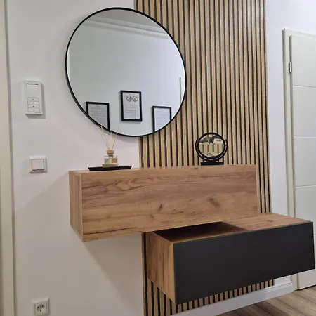 Luxsuite Still Und Komfort 1 Balkon Grill Tv-75 Zoll