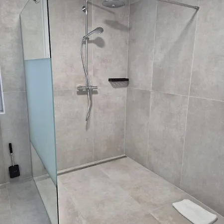 Апартаменты Luxsuite Still Und Komfort 1 Balkon Grill Tv-75 Zoll Динслакен