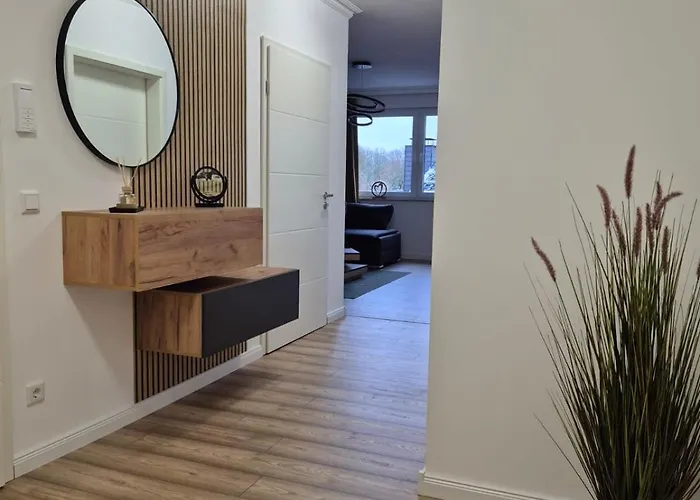 Luxsuite Still Und Komfort 1 Balkon Grill Tv-75 Zoll דינסלאקן