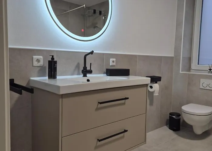 Luxsuite Still Und Komfort 1 Balkon Grill Tv-75 Zoll Apartamento